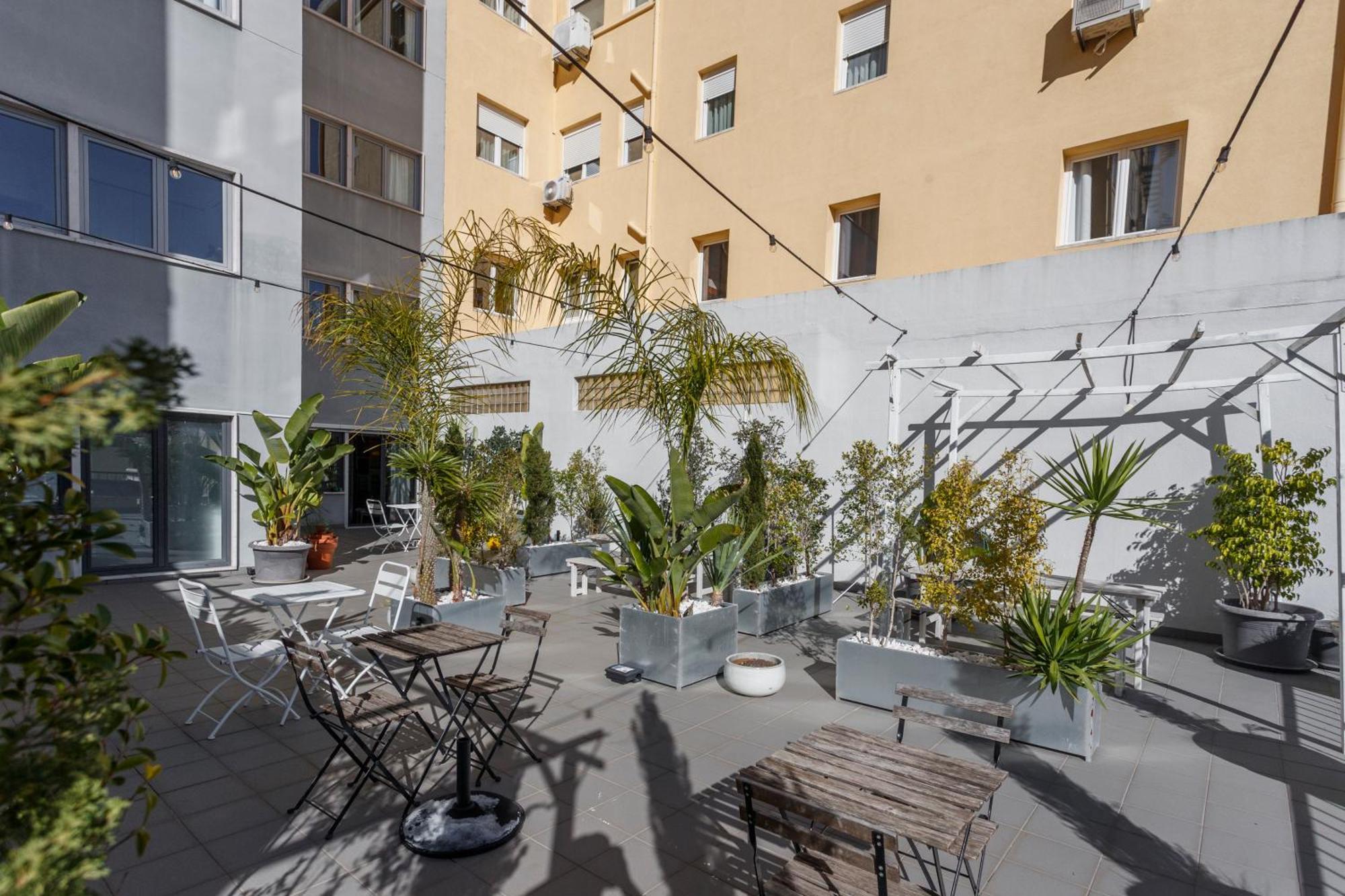 Cosmopolitan Comfort In Lisbon 4A- By Misha'S Place Ngoại thất bức ảnh