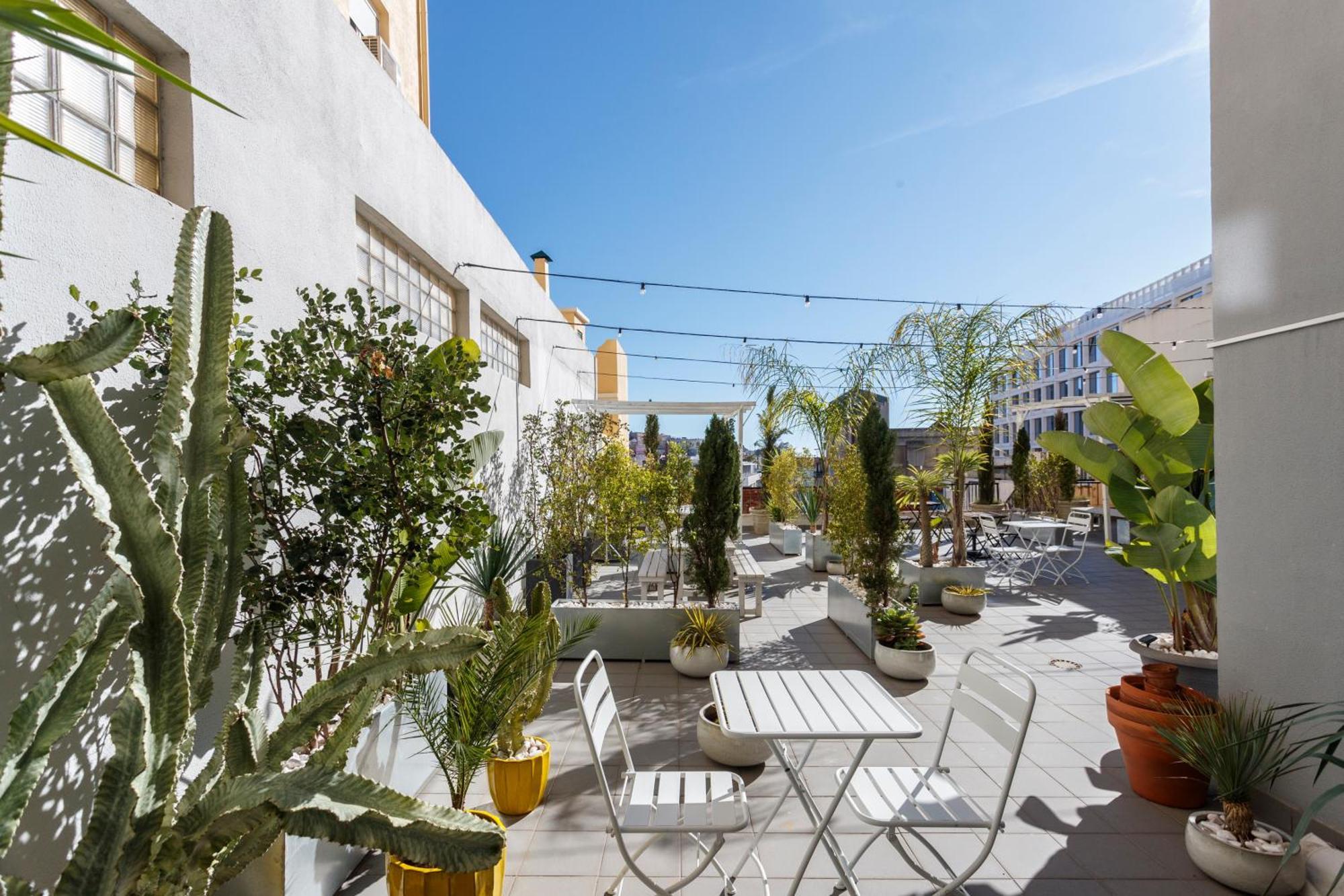 Cosmopolitan Comfort In Lisbon 4A- By Misha'S Place Ngoại thất bức ảnh