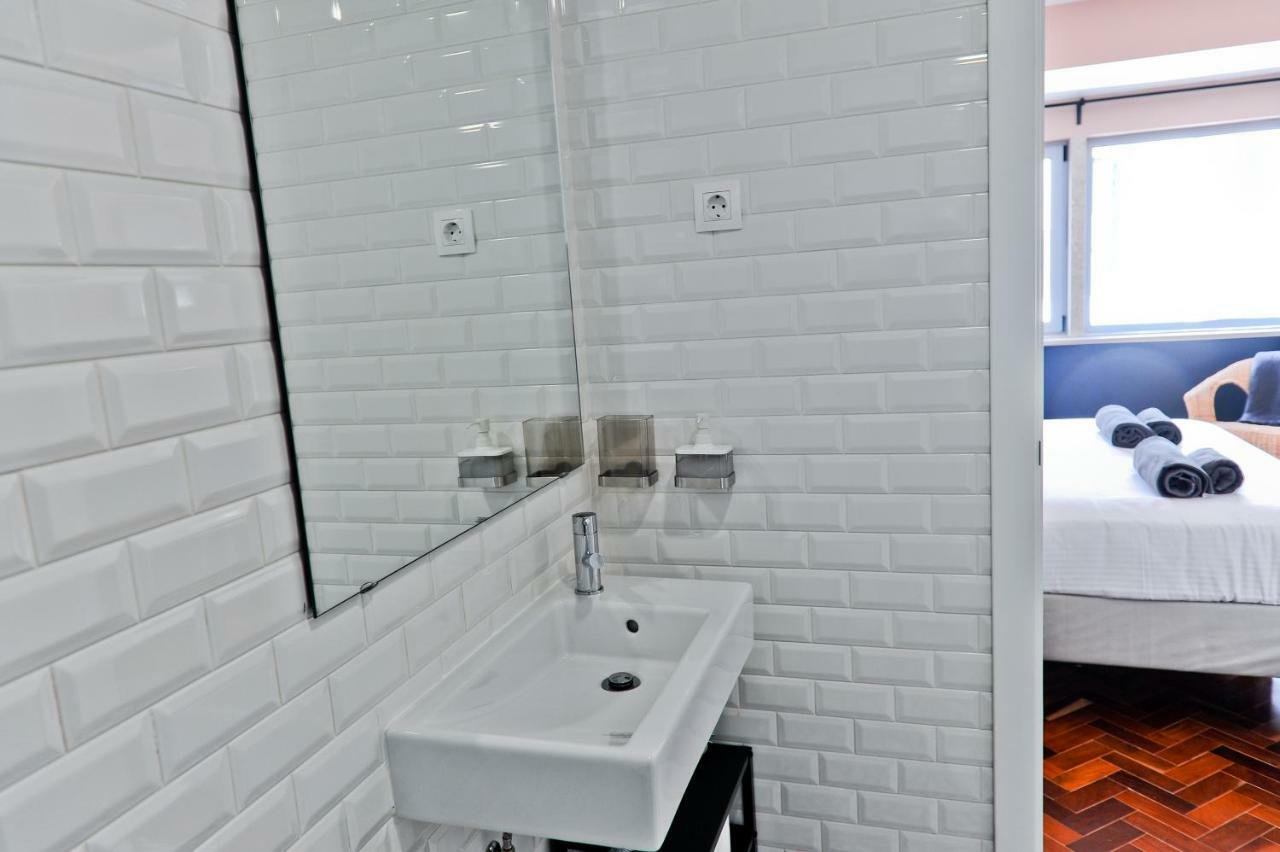 Cosmopolitan Comfort In Lisbon 4A- By Misha'S Place Ngoại thất bức ảnh